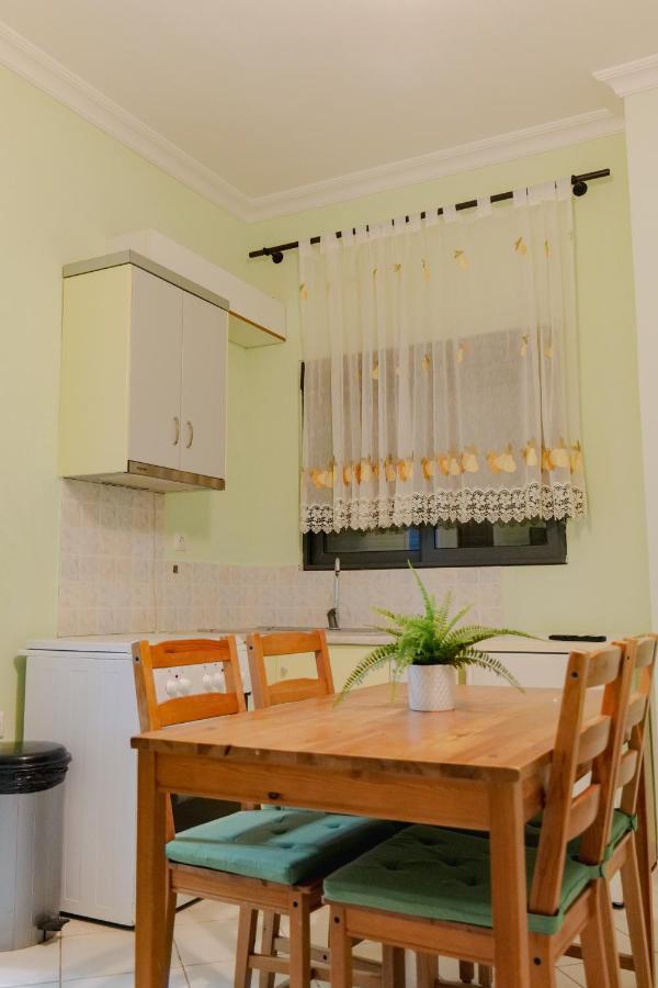 Malasi Apartments Ksamil Esterno foto