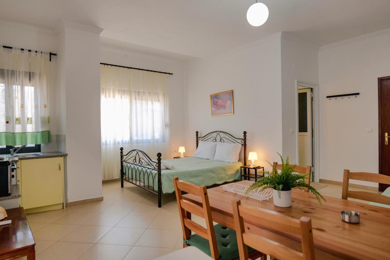 Malasi Apartments Ksamil Esterno foto